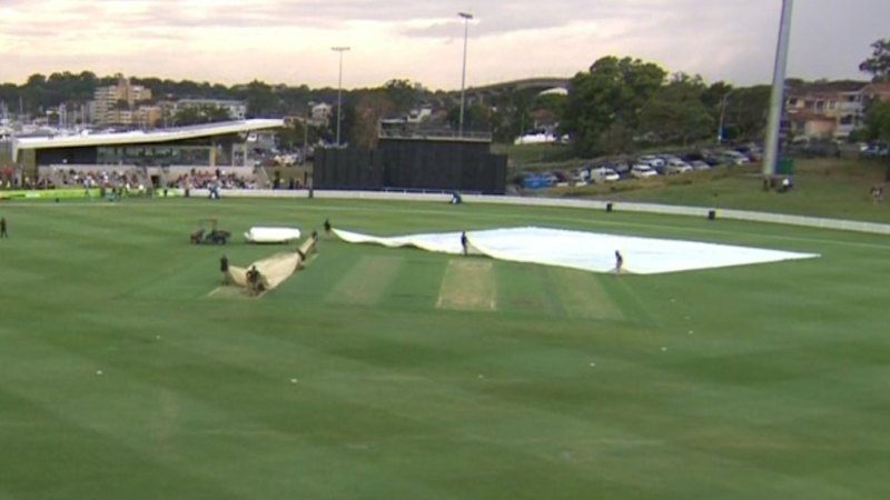 Lightning causes WBBL delay