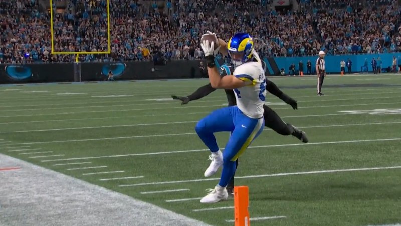 Rams clinch playoff win with 38 seconds left