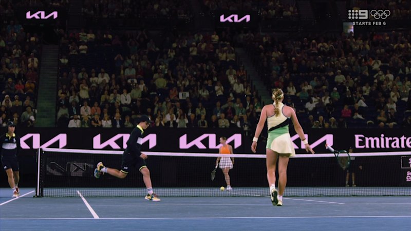 Teen throws racquet after error