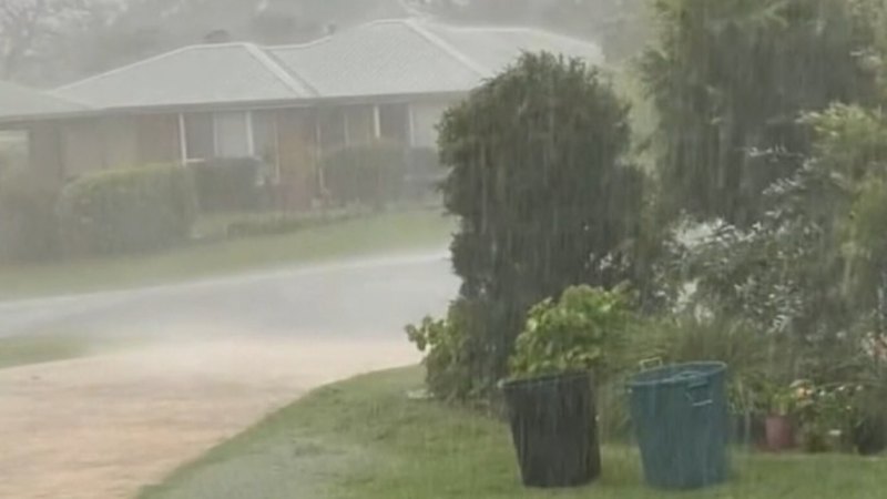 Wet weather continues to lash south-east Queensland
