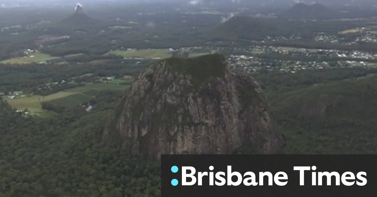 Video: Climber stuck on Tibrogargan mountain in Brisbane's north