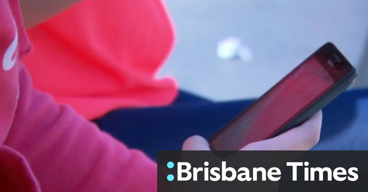 Video Victoria to introduce minimum age requirements for social media