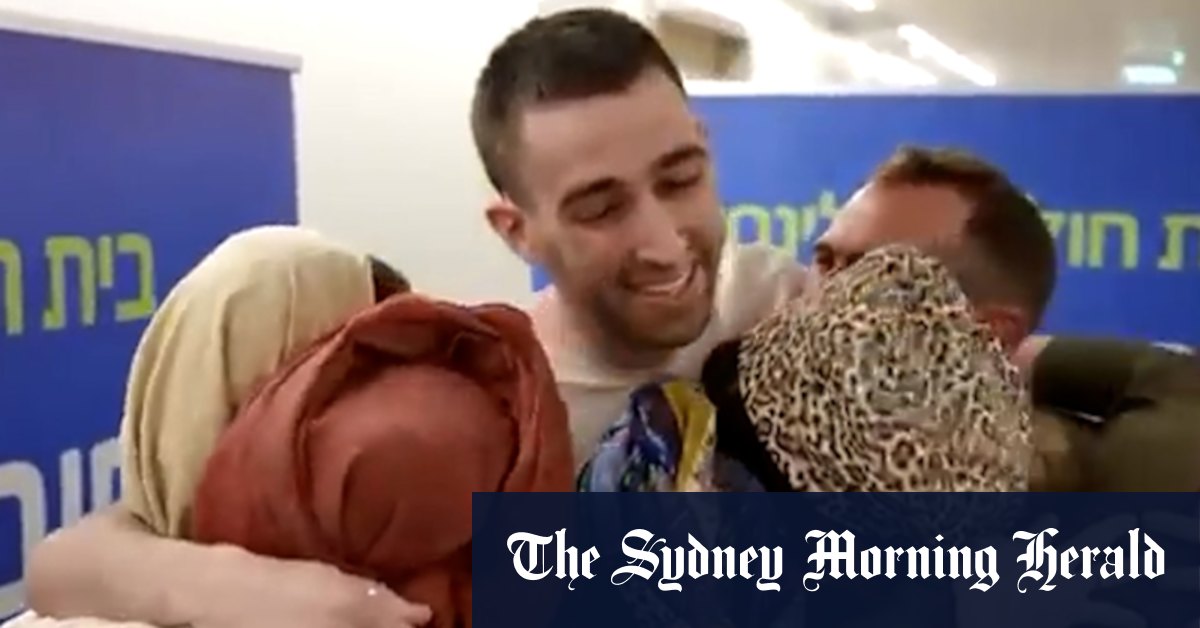 Israeli hostage Avinatan Or is reunited with family members