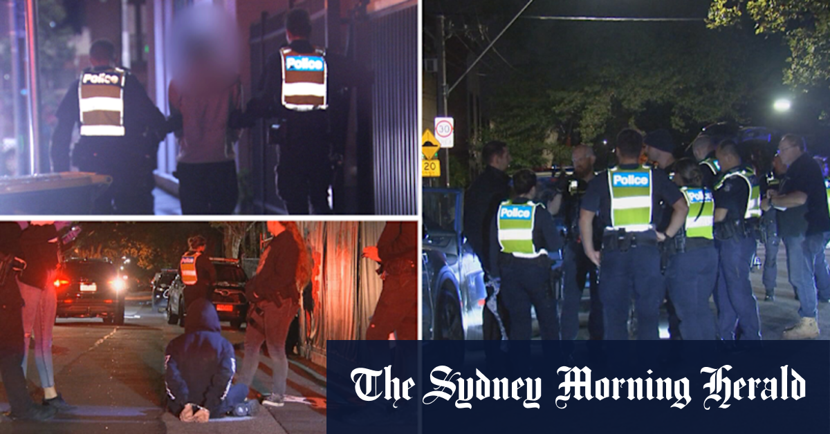 Video: Five teens arrested after police pursuit