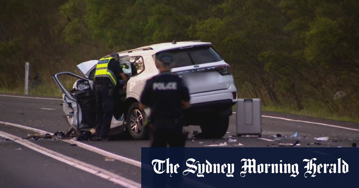 Video Two killed in crash near Brisbane