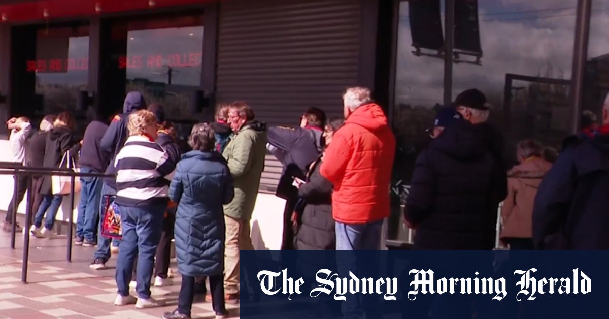 Crows semi-final tickets sell out after fans camp out overnight