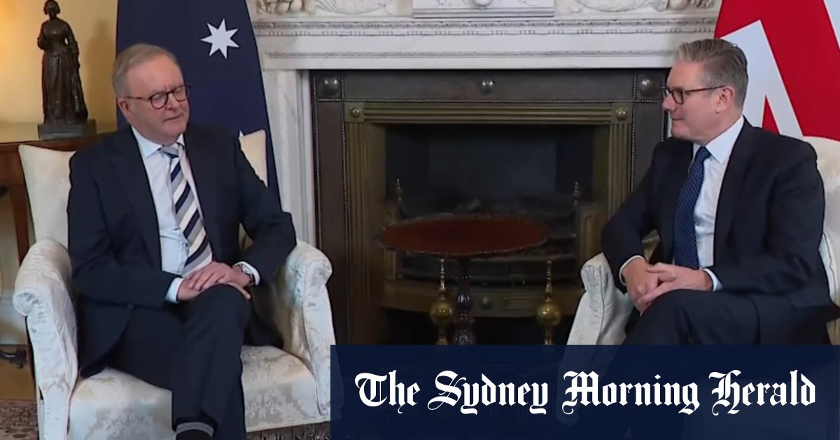 PM warns against rise of far-right