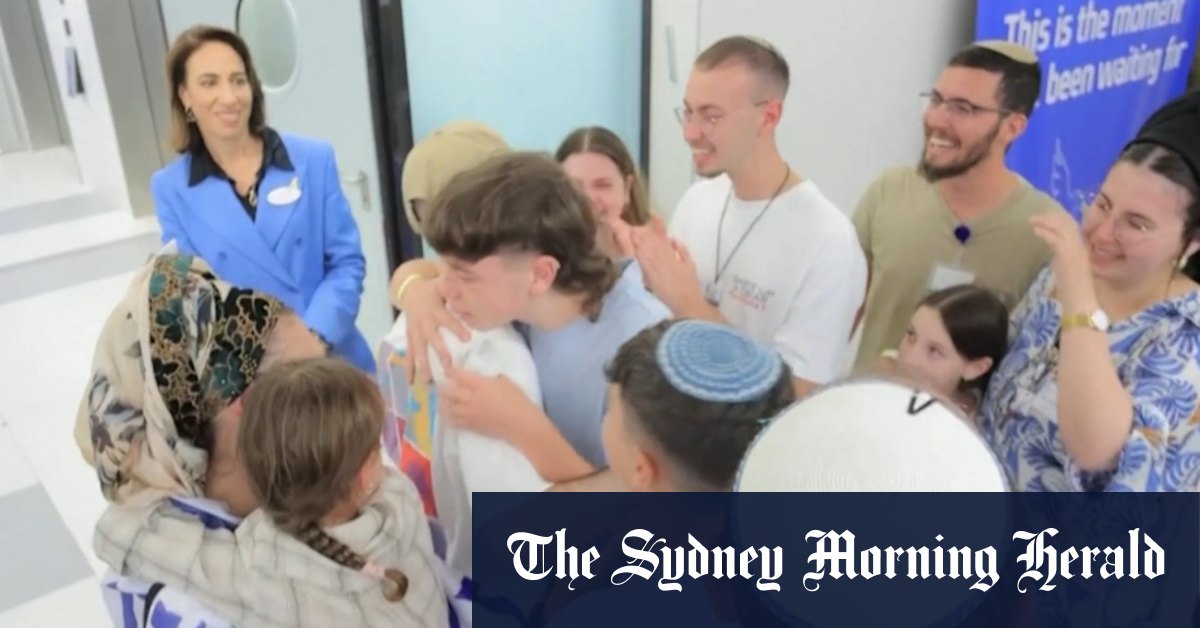 Israeli hostages and Palestinian detainees reunited with families