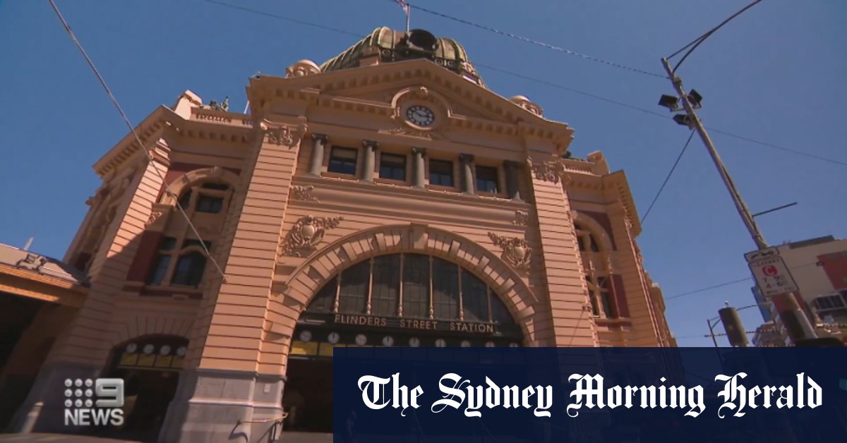 Video: Victoria's snap lockdown to end at midnight