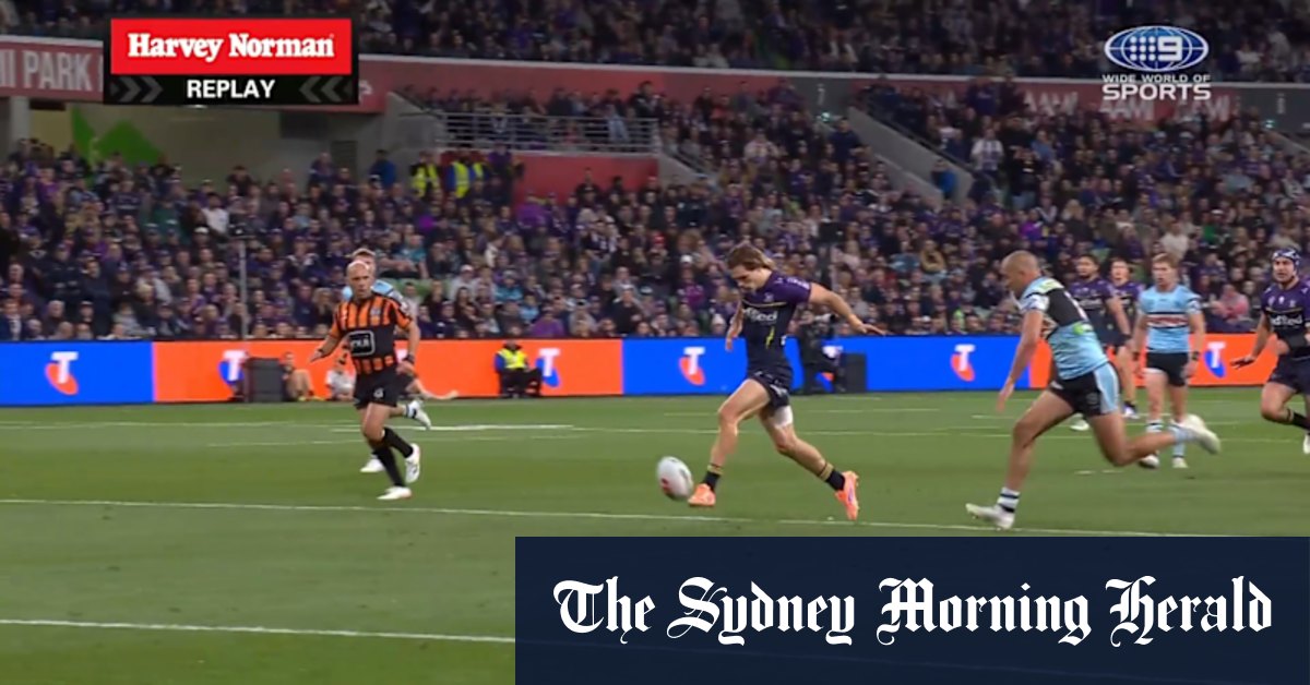 Papenhuyzen catches out rival fullback