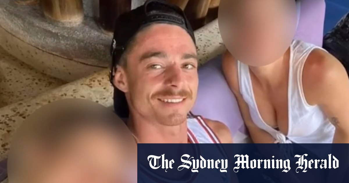 Search under way for 26-year-old man missing off Victorian shores