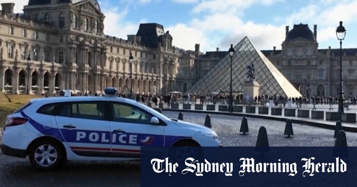 French police arrest men for Louvre art heist