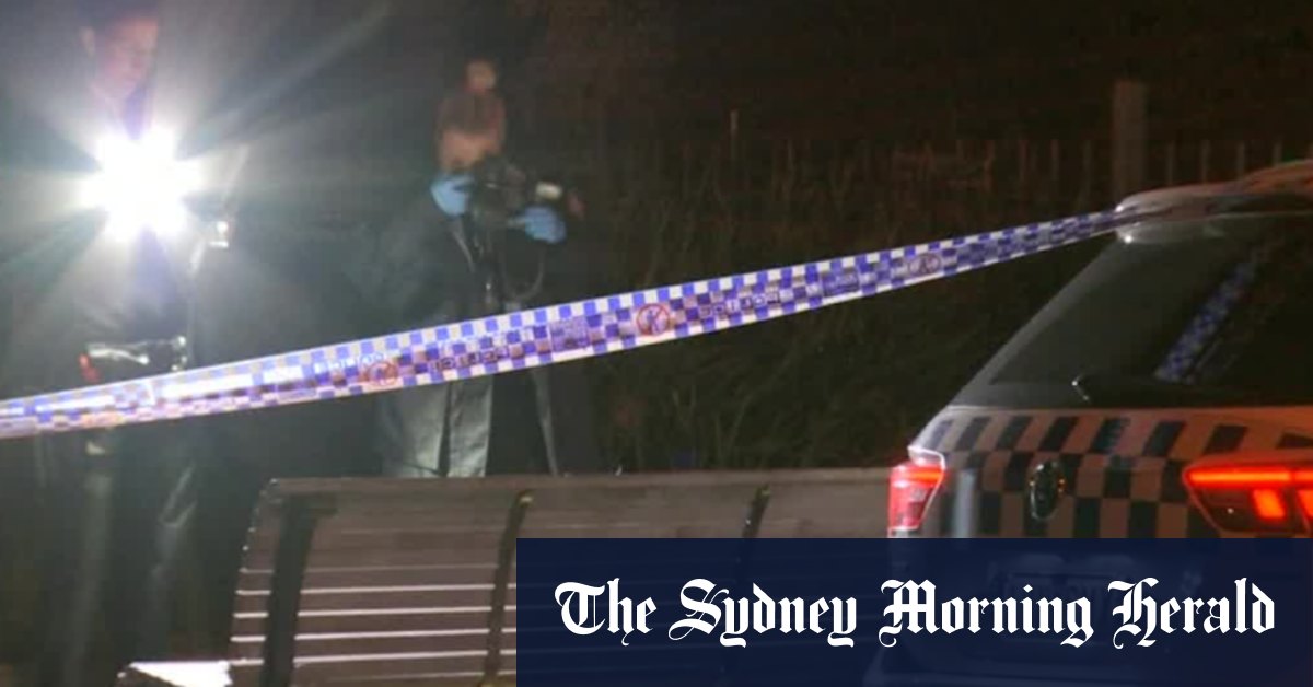 Video: Man hurt in Melbourne stabbing