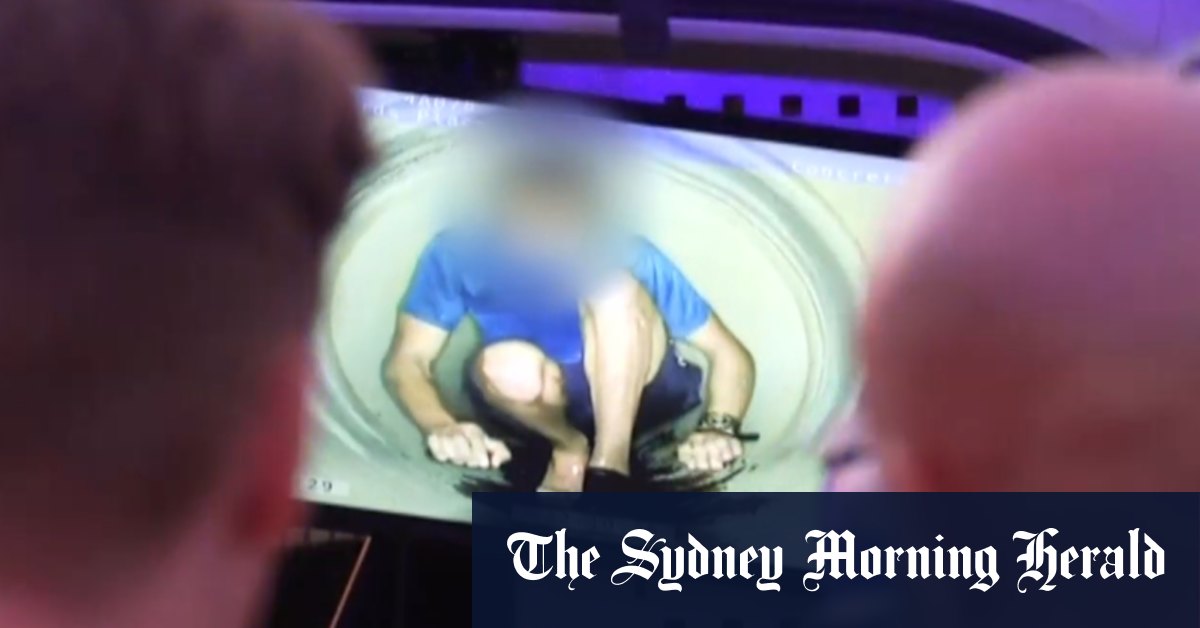 Man on warrant found hiding in a drain in NSW central west