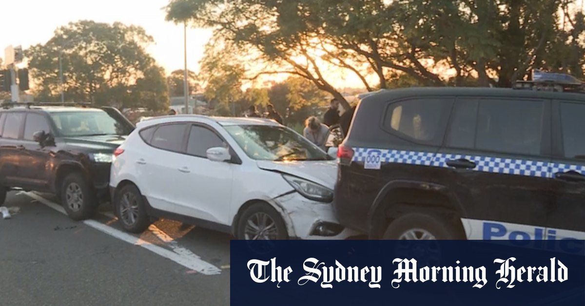 Cops sandwich car in dramatic pursuit, three arrested