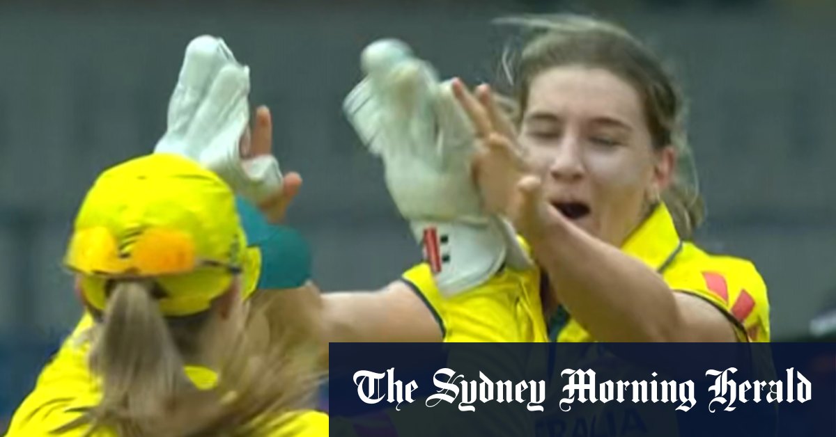 Sutherland’s ‘dream delivery’ knocks over opener