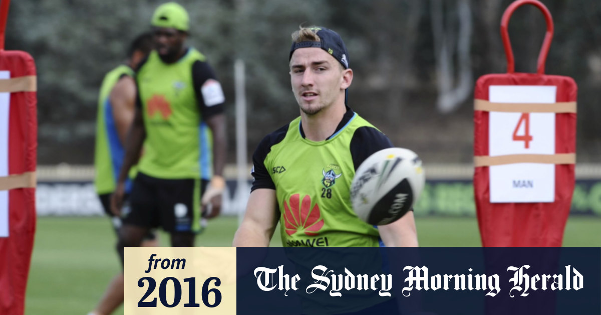 NRL 2016: Halves battle to decide Sydney Roosters' clash ...