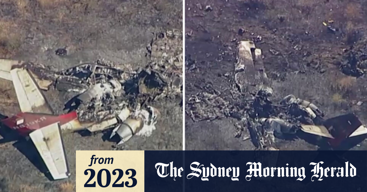Video: Six killed in small plane crash near US airport