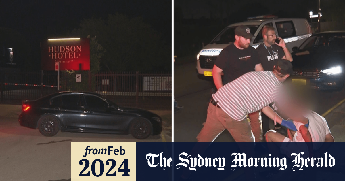Video: Four teens arrested following police chase in Sydney