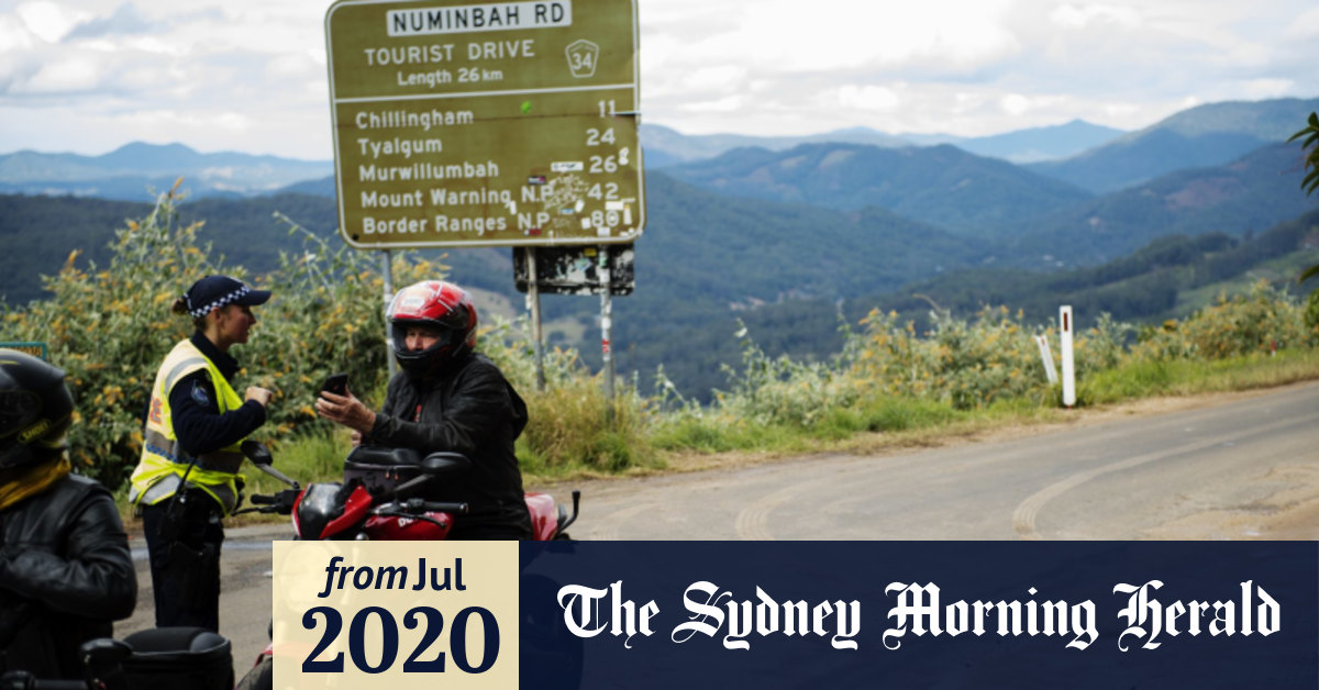 Gallery: New rules at the QLD - NSW border