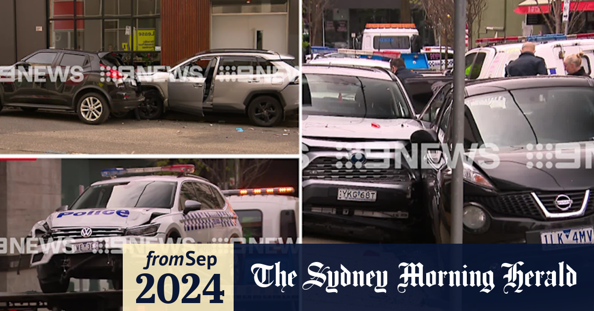 Video: Police vehicles rammed in alleged stolen car chase