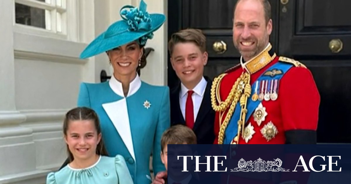 William & Kate Family Portrait: New Photo Revealed