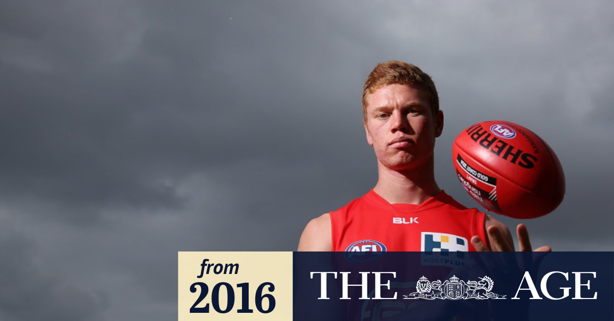 Promising Gold Coast Forward Peter Wright Signs New Contract