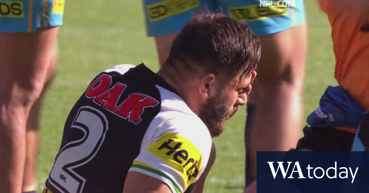 Video: Josh Mansour takes flying knee to the head