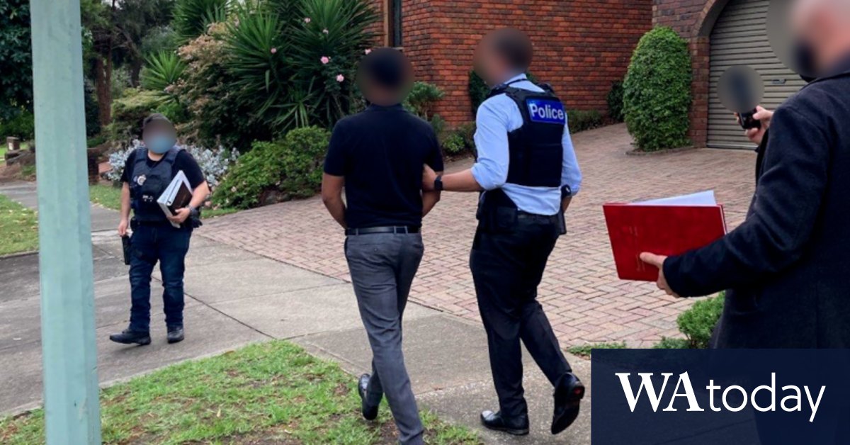 Video: Two men arrested in counter-terrorism raids in ...