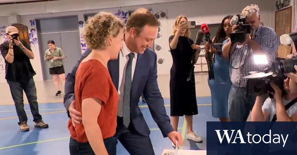 Video Queenslanders hours away from learning who will lead the state