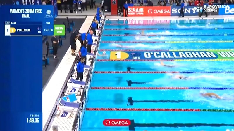 Mollie O unleashes another record-breaking swim