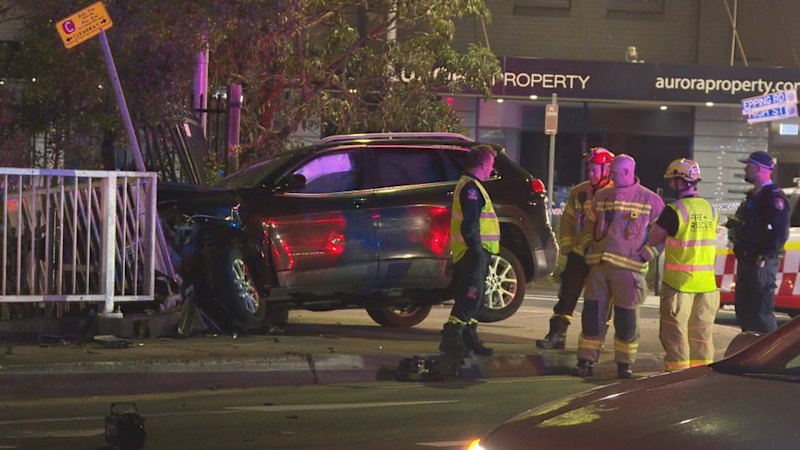Police chase ends in crash