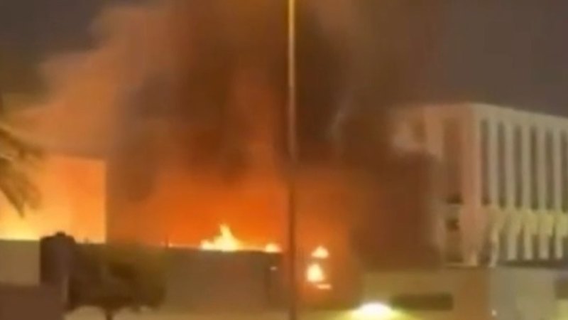 US consulate in Dubai on fire
