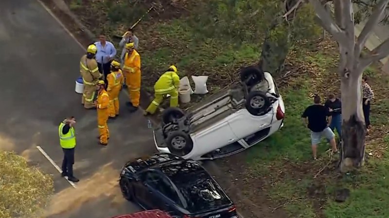 Bride and groom caught up in Melbourne car crash