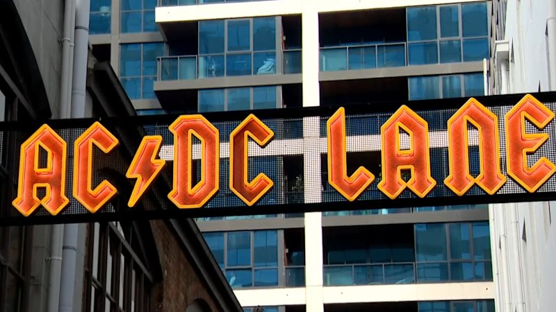 Melbourne club torched