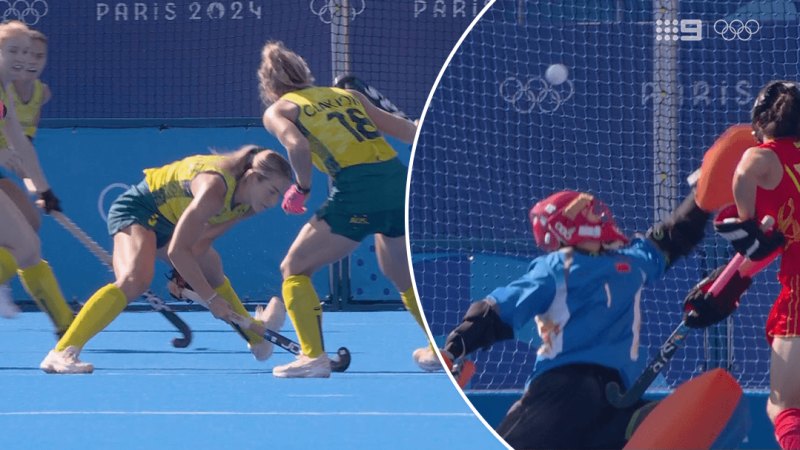 Hockeyroos take early quarter-final lead