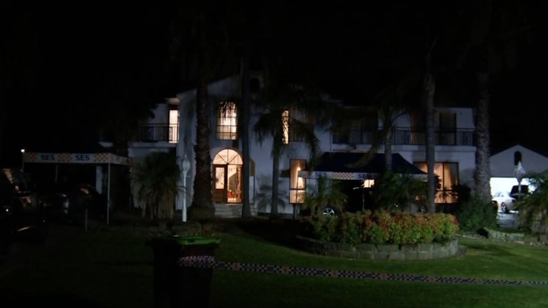 Home invasion in Melbourne's north leaves two men hospitalised