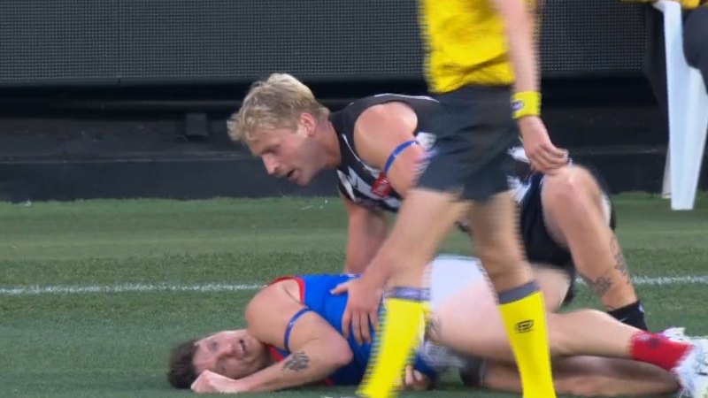 Veteran star injured in ugly tackle