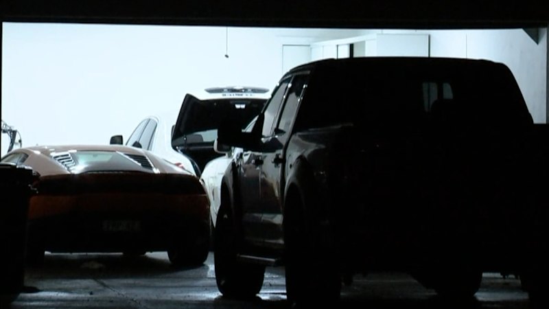 Two stabbed in Melbourne home invasion