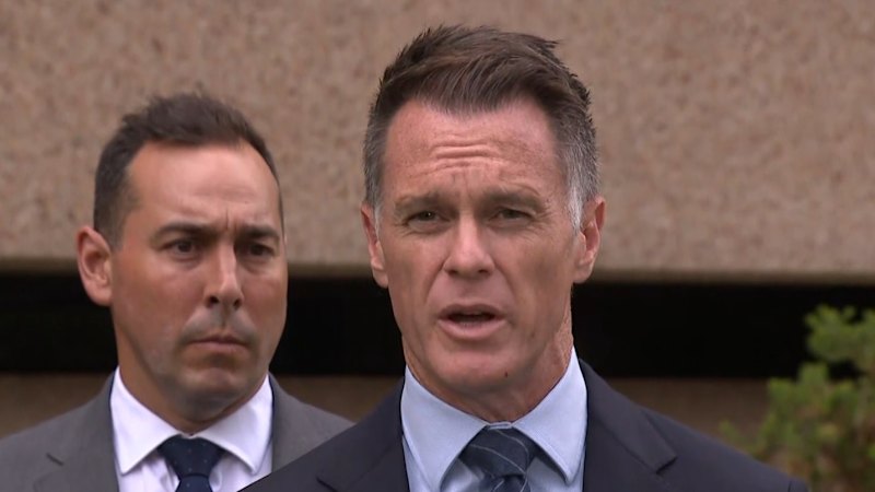 NSW premier calls for Bondi footbridge to be demolished