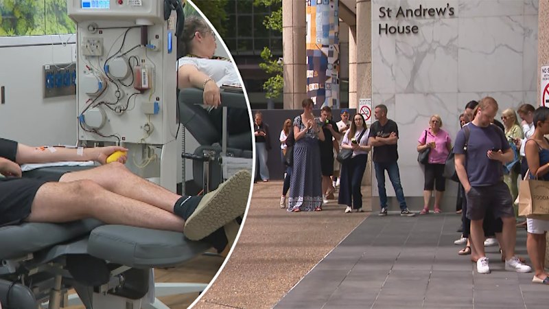 Hundreds line up to donate blood after Bondi tragedy