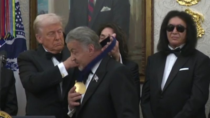 Trump to host Kennedy Centre awards