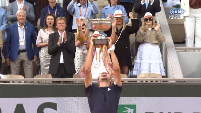 Zverev lifts French Open trophy