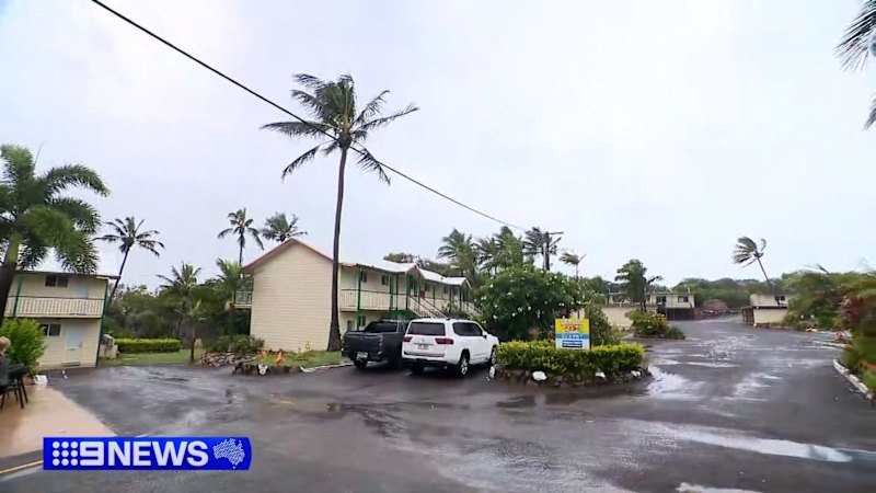 North Queenslanders brace for tropical low to strengthen to cyclone