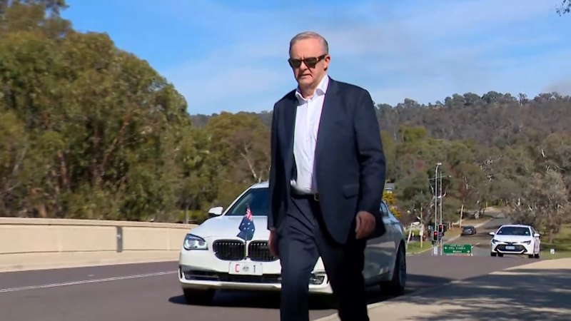 Albanese back to work after election win, praised by Trump