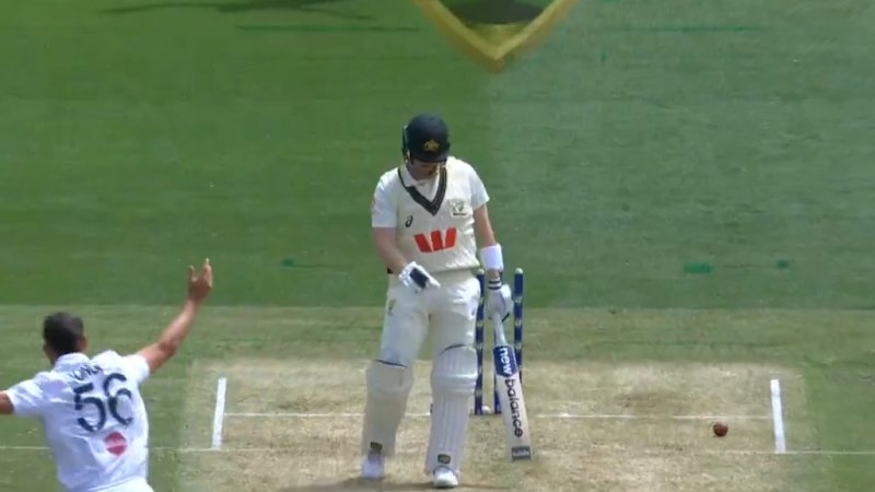 Tongue bowls Smith as Aussies struggle on day one