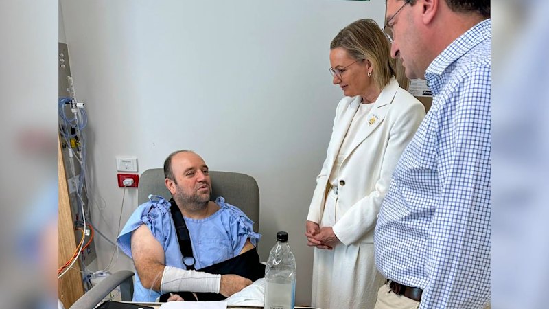 PM returns to Bondi amid investigation pledge