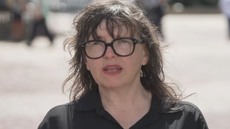 Amyl and the Sniffers' free gig shut down over security fears in Melbourne