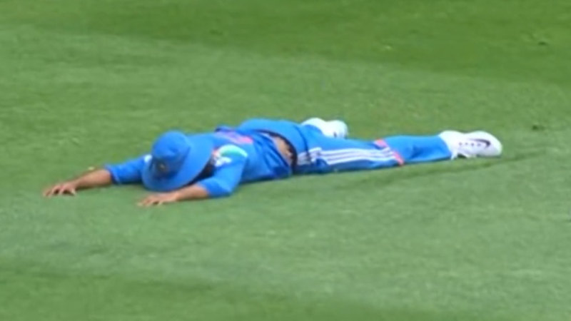 India star fumbles chance