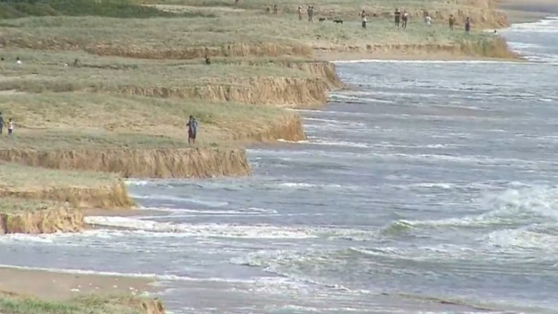 ‘Four storey’ waves could damage beaches for years